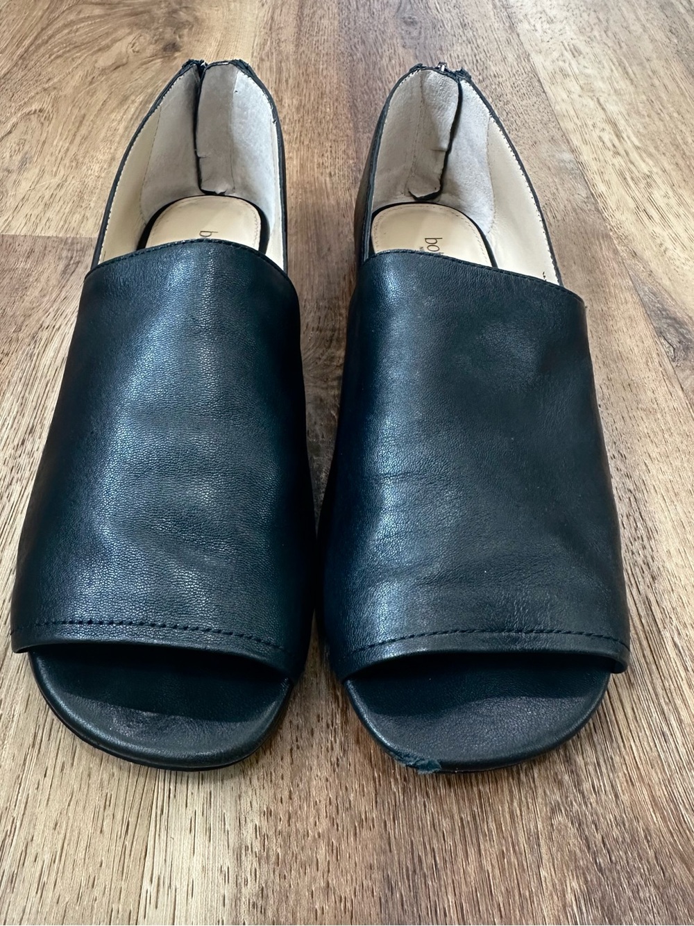 𝅺botkier Maxine Open Toe Leather Flat Sandals size 9
